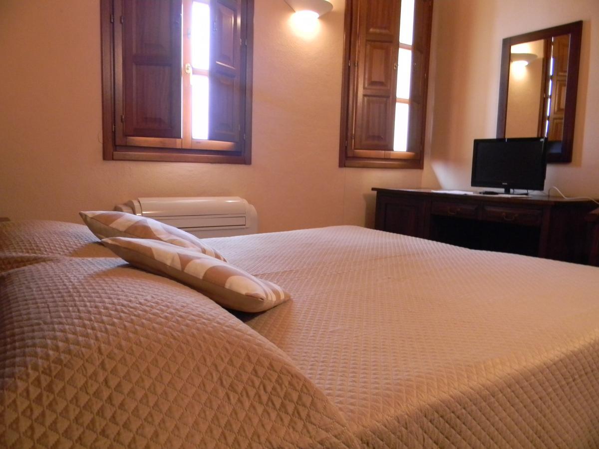 Hotel Sport Village Iglesias Eksteriør billede